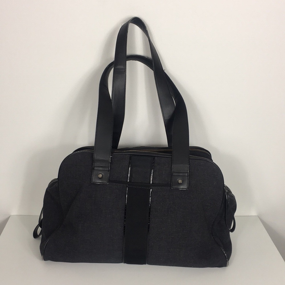 🛑🛑 SOLD!! Lululemon Black Yoga Wool Duffle Bag - Picture 2 of 8